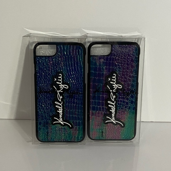 2 NWT Kendall + Kylie iPhone Case 5/5s/SE - Picture 1 of 2